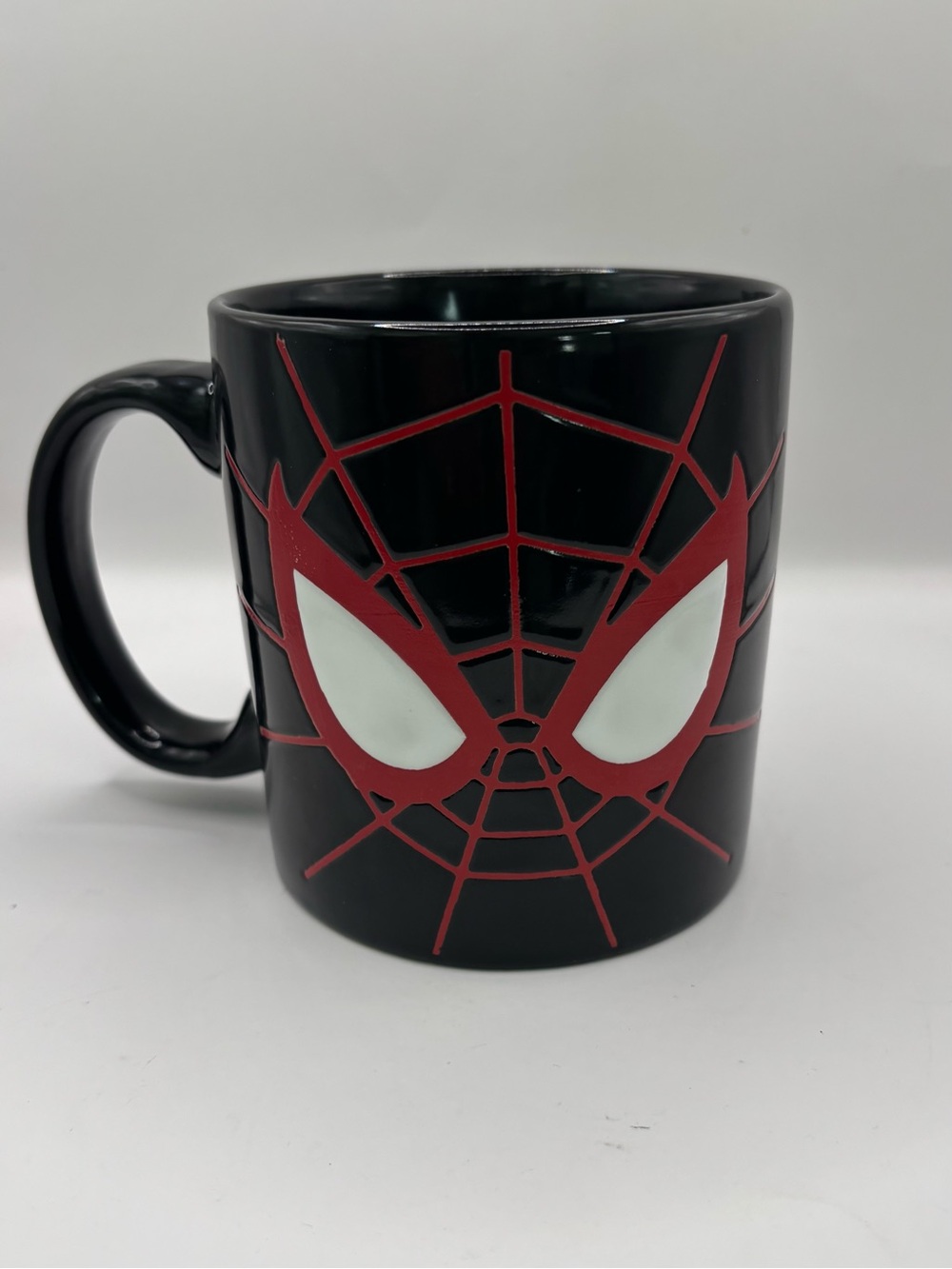 Marvel Spider-Man 20 oz Ceramic Mug, Coffee Mug Black Red